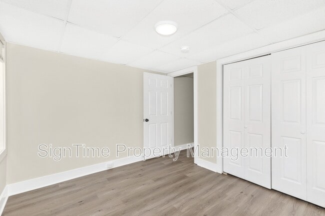 Building Photo - 152 E South St