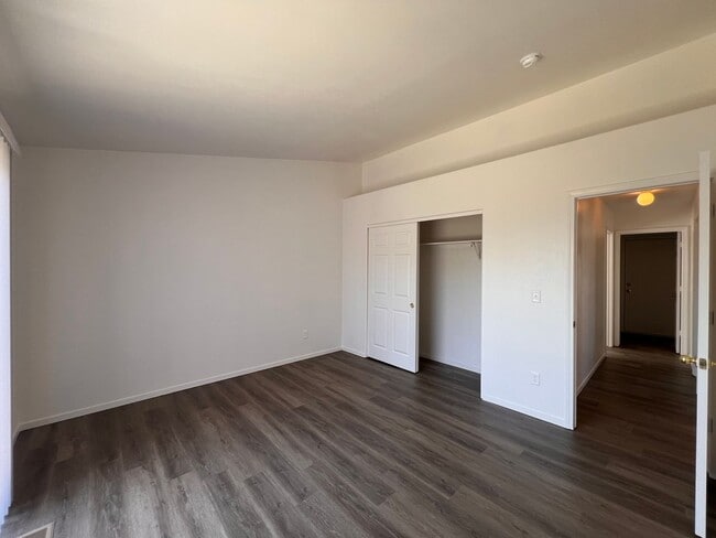 Building Photo - Cute Home in Donner Trail Estates.