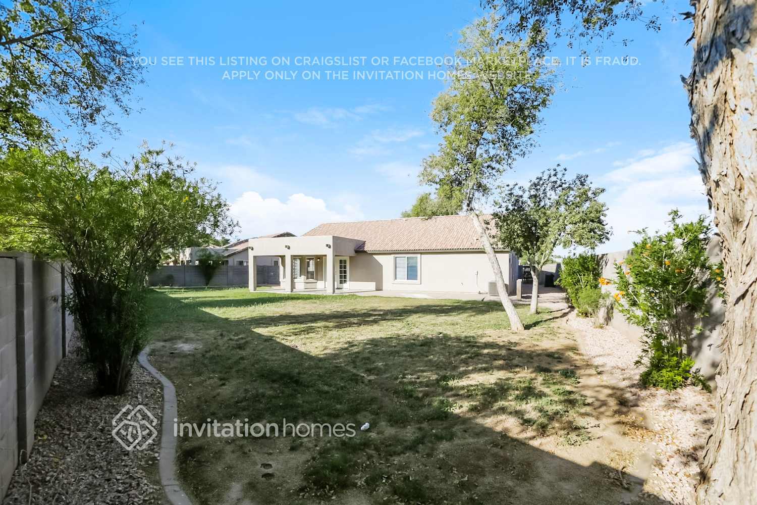 Building Photo - 4027 S Kirby St