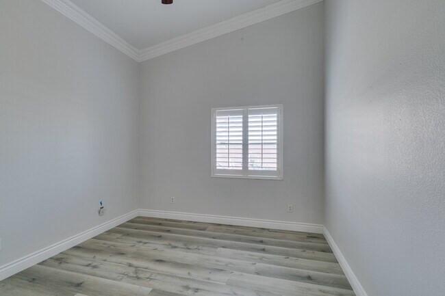 Building Photo - 4105 Demoline Cir