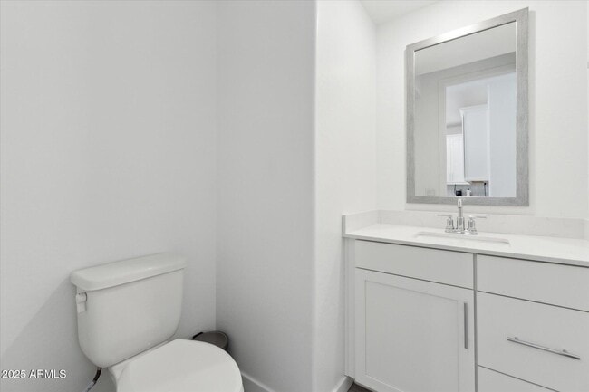 Building Photo - 4077 S Sabrina Dr