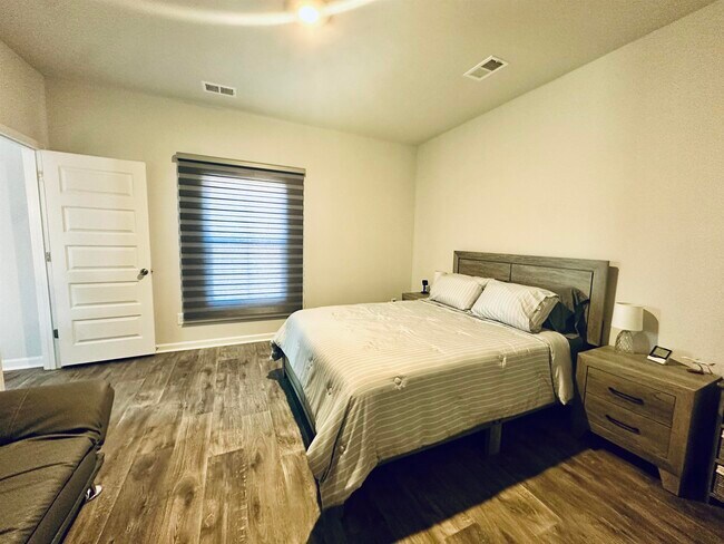 Building Photo - 772 El Pepino Lp