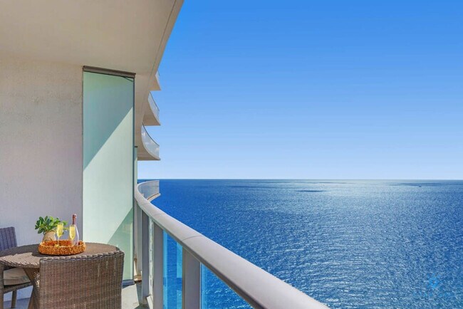 Building Photo - 4111 S Ocean Dr