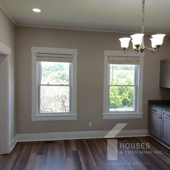 Building Photo - 109 Fleming Ave