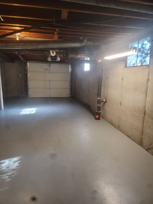 Building Photo - Available This Spring – Reserve Early! - Large SF in North KC