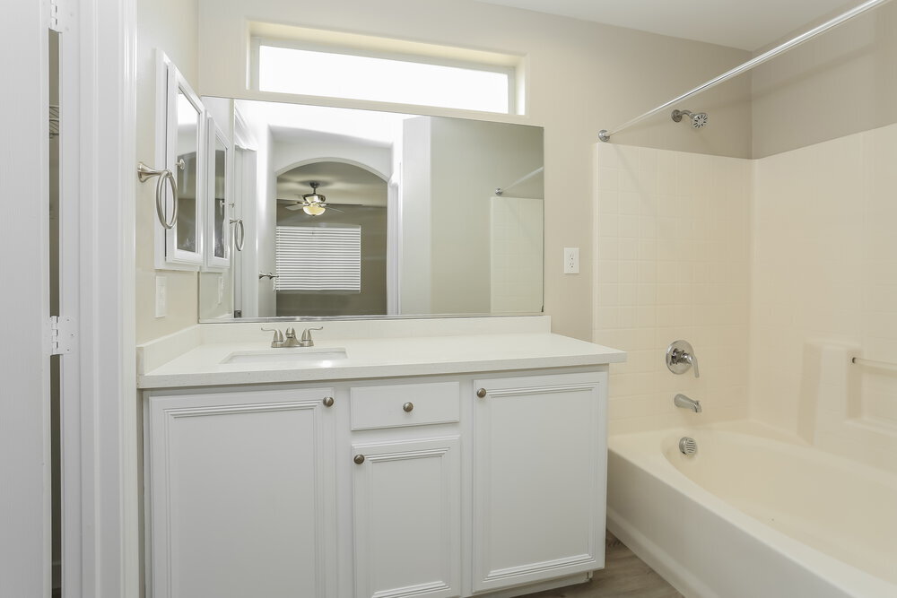 Building Photo - 8325 New Leaf Ave