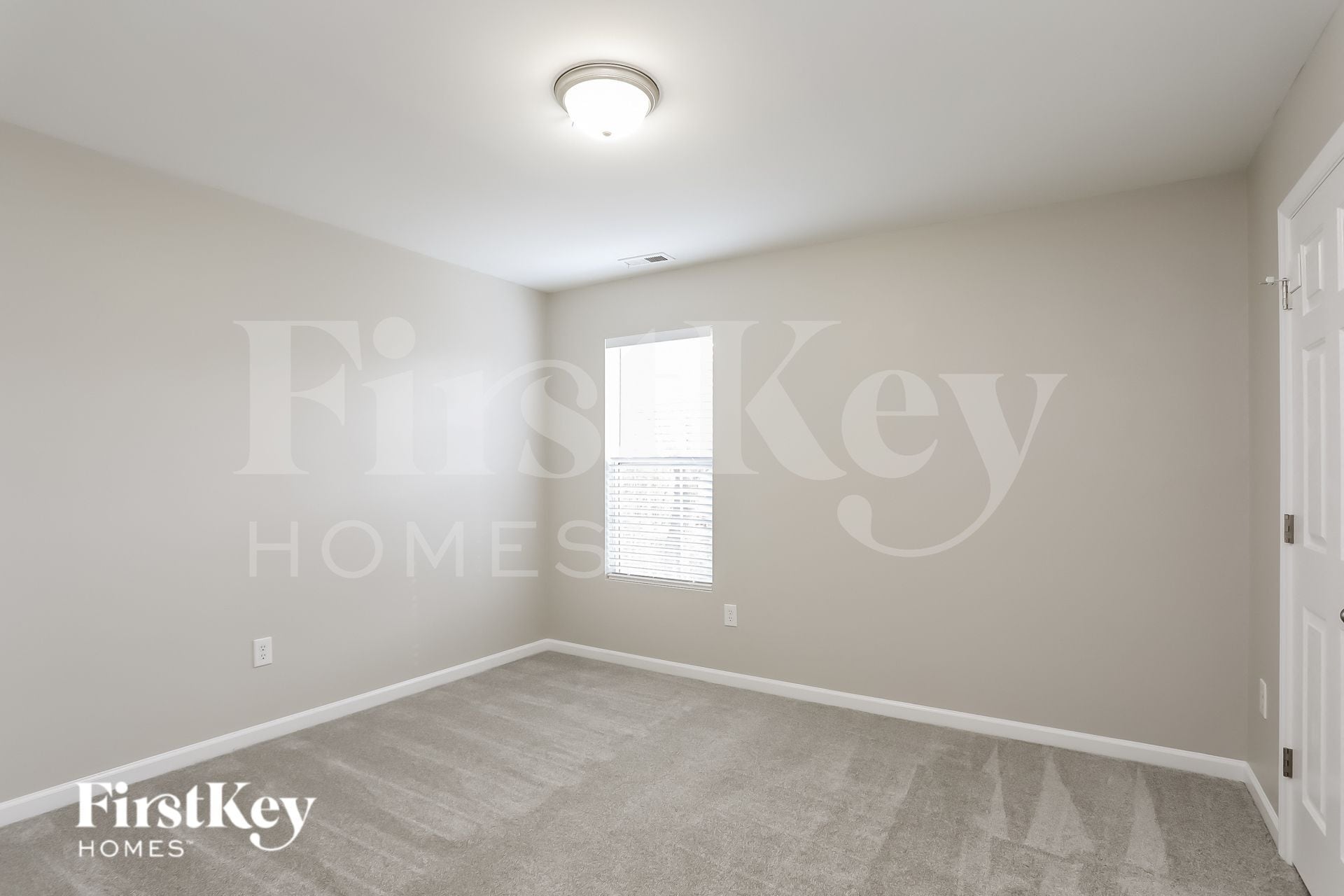 Building Photo - 708 Marjam Ln