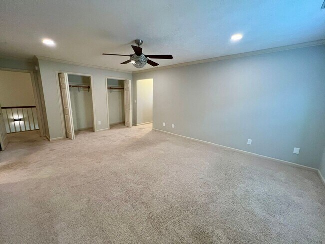 Building Photo - 1302 Honeywood Pl