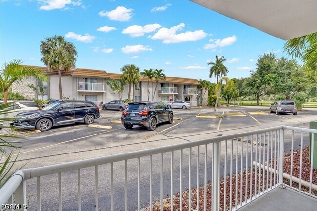 Building Photo - 1830 Maravilla Ave