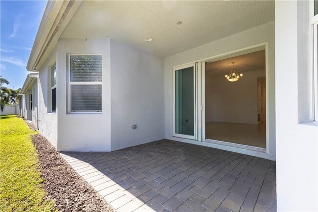 Building Photo - 2589 Bella Vista Cir