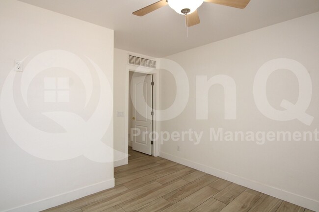 Building Photo - 1673 E Wildhorse Pl