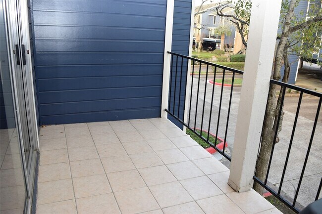 Building Photo - 18511 Egret Bay Blvd