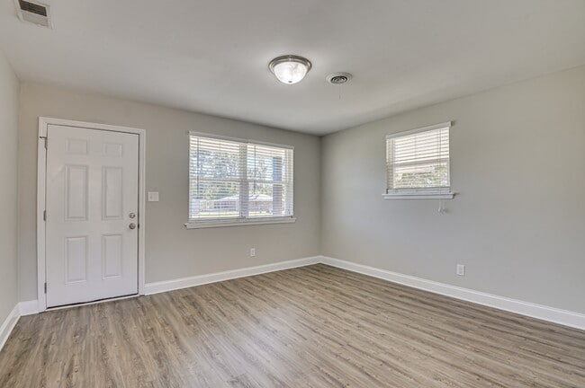 Building Photo - 3423 Cannongate Dr