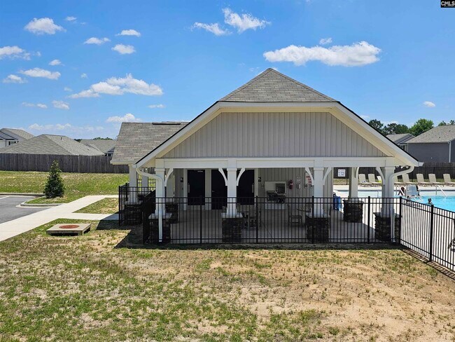 Building Photo - 152 Woodmere Dr