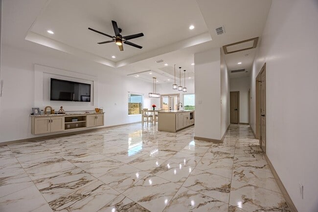 Building Photo - 3912 Texas Dr