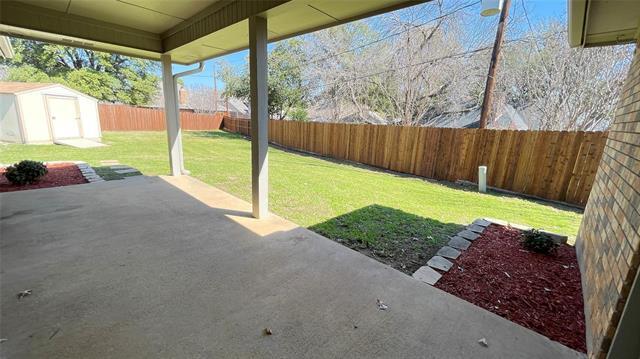 Building Photo - 6119 Kingswood Dr