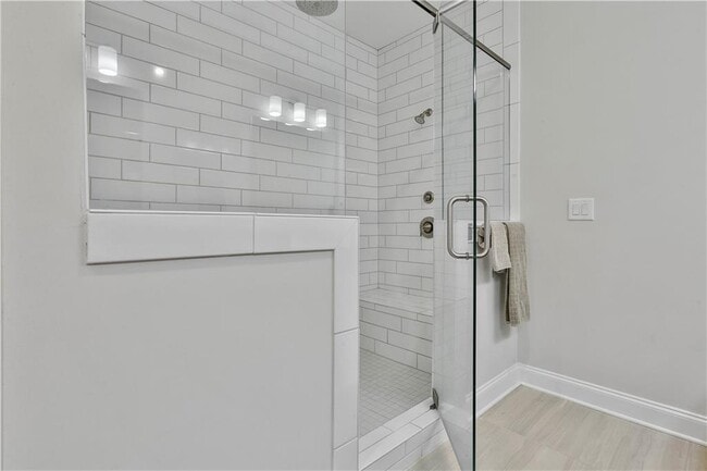 Building Photo - 673 Brennan Dr