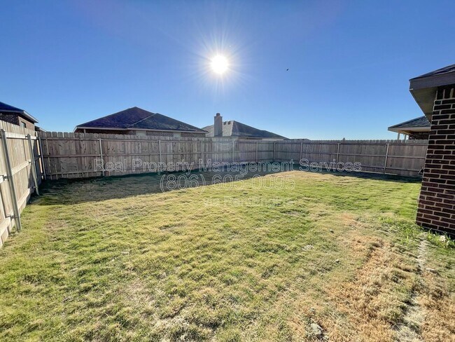 Building Photo - 3410 Bryan Ave