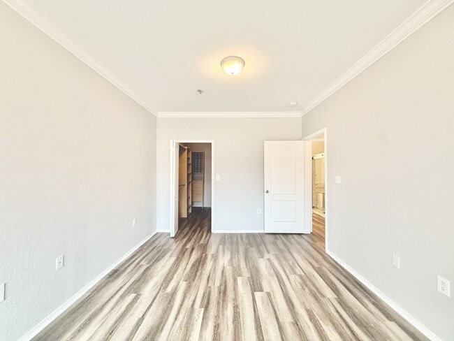 Building Photo - 2725 Via Cipriani