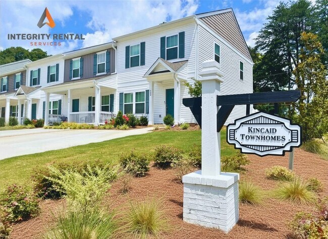 Building Photo - Charming 3-Bedroom End Unit Townhome Near Jack Alexander Blvd - MOVE IN SPECIAL