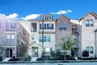 Building Photo - 2421 Springhill Ave