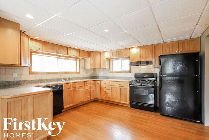 Building Photo - 6603 Pheasant Trail