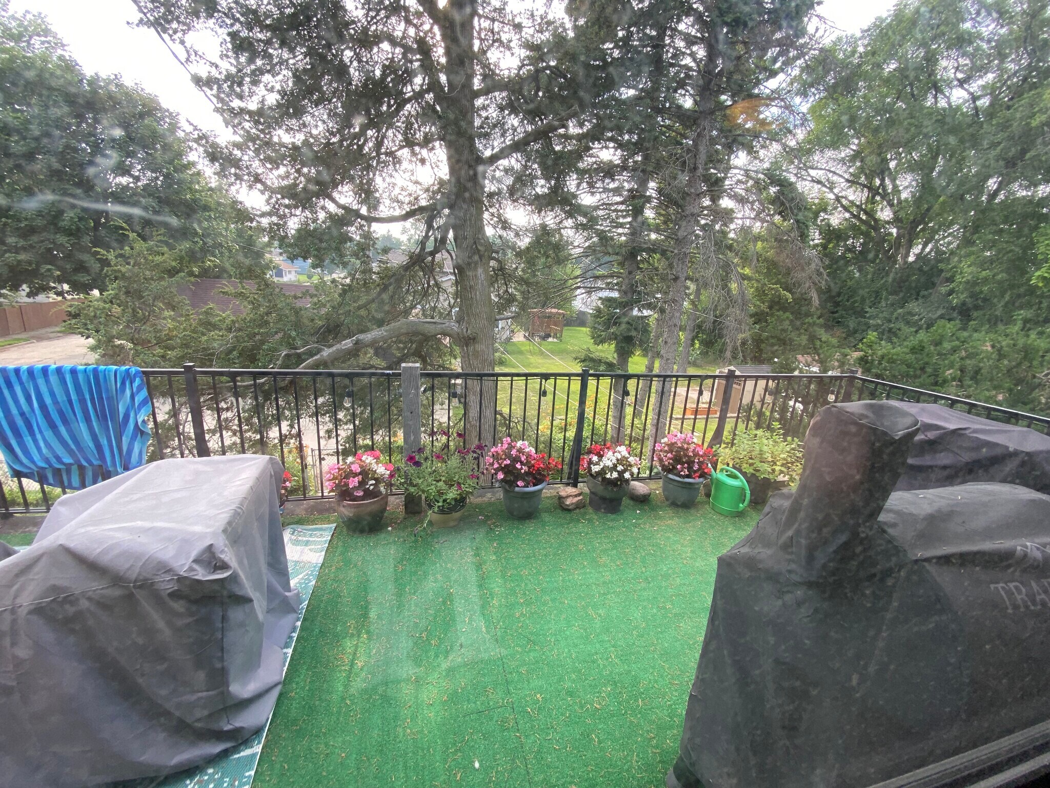 Porch - 1041 S 96th St