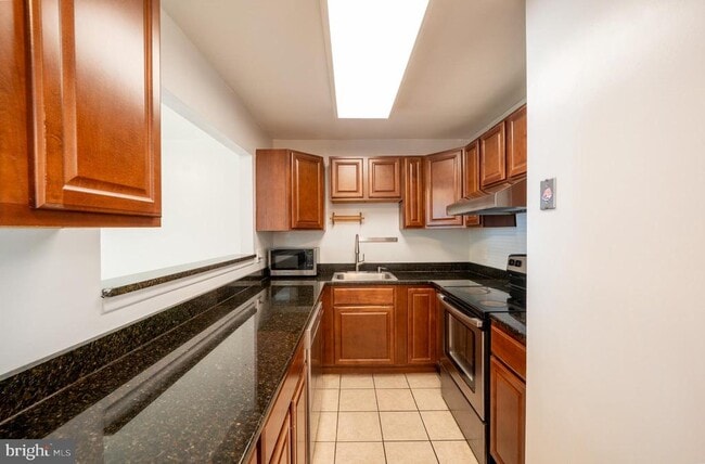 Building Photo - 9572 Inverary Ct