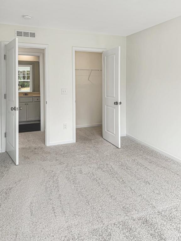 Building Photo - 911 Pilot St