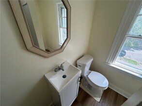 Building Photo - 42 Villa St
