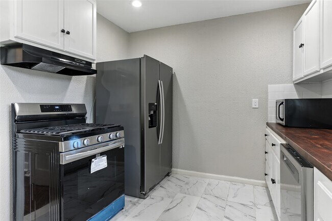 Building Photo - 3863 Arbor St
