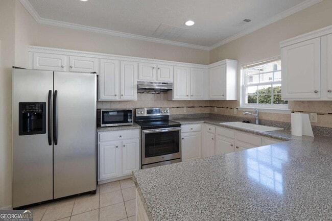 Building Photo - 317 W Oaks Trail