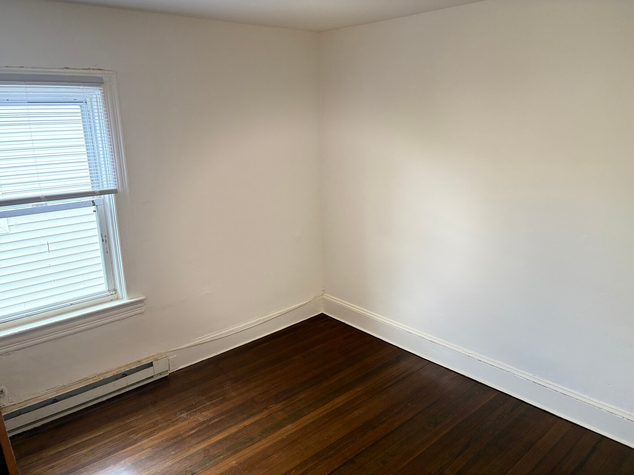 Building Photo - 71 Ayrault St