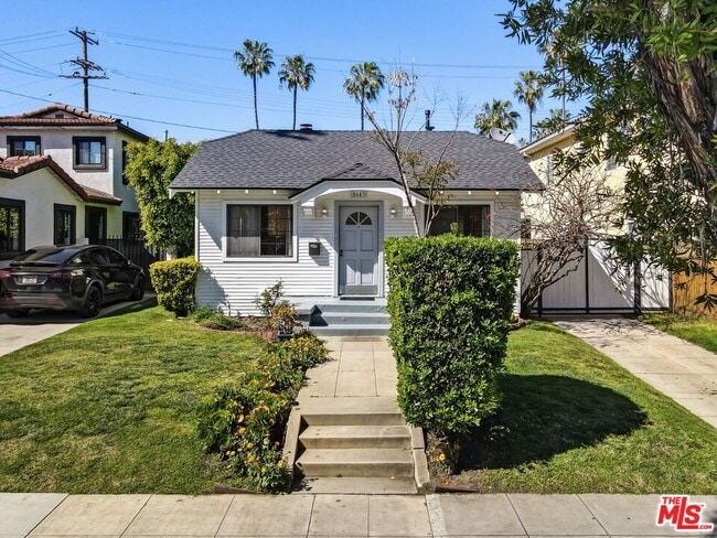 Building Photo - 8643 Clifton Way