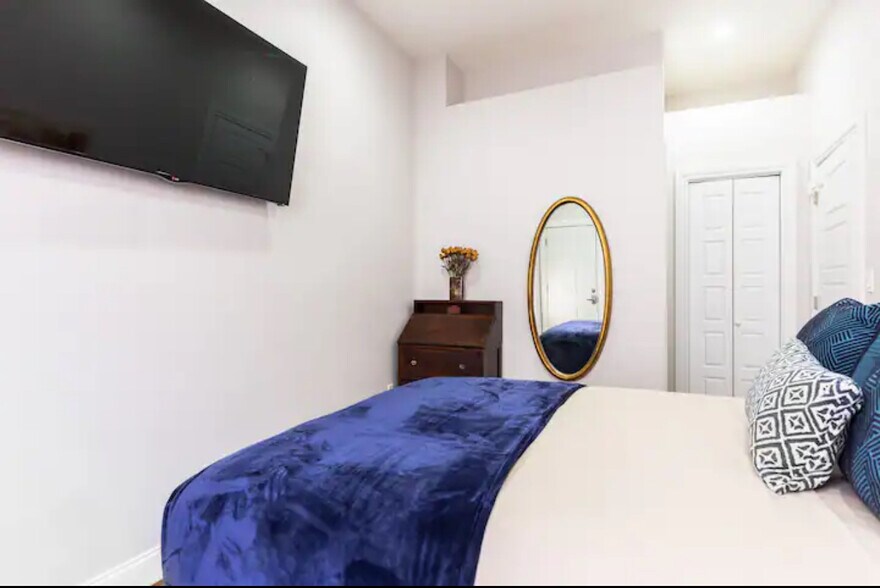 Building Photo - 288 Hendrix St