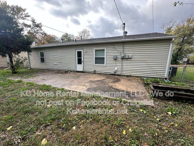 Building Photo - 15315 Fuller Ave