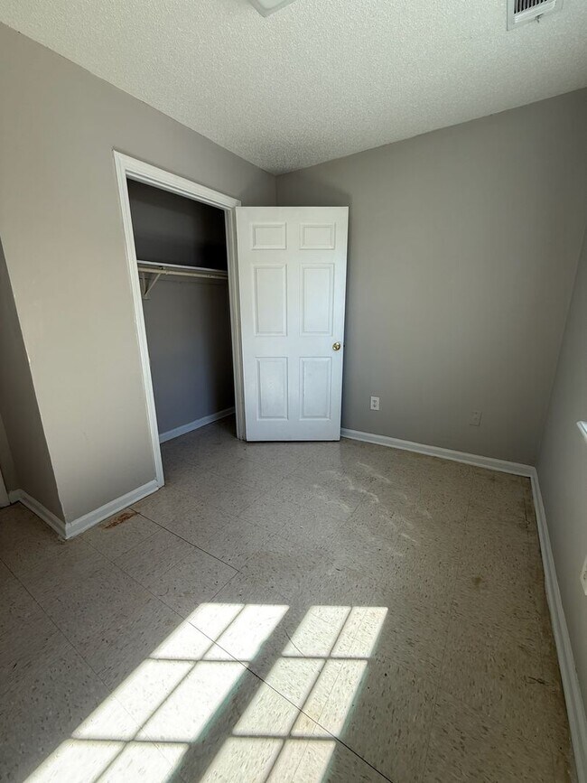 Building Photo - 8170 Geiger St NW