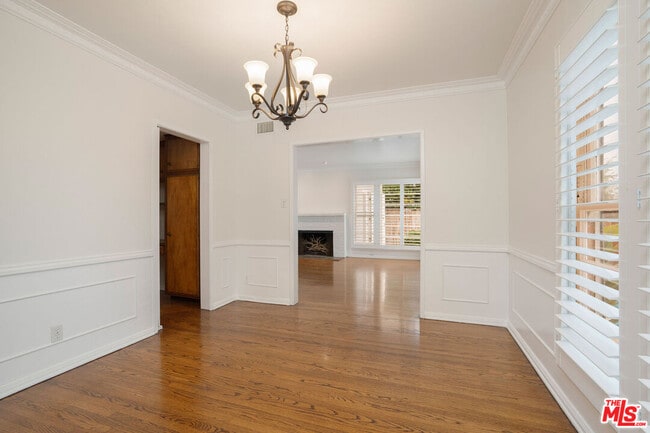 Building Photo - 547 Stassi Ln