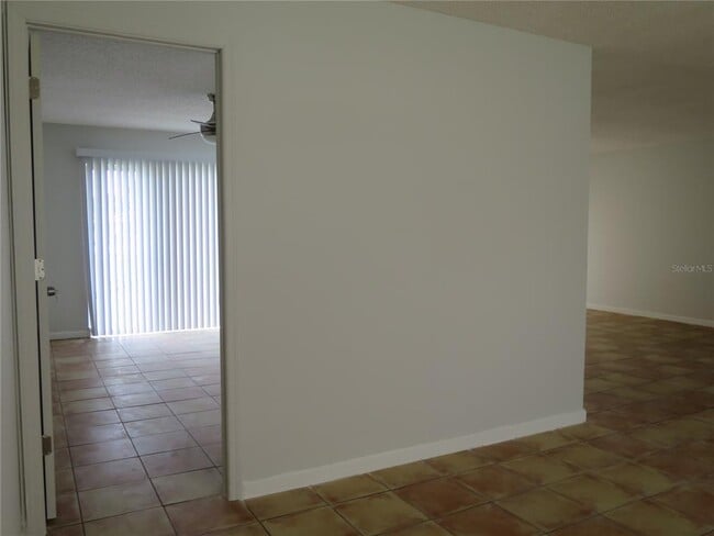 Building Photo - 10443 Manassas Cir