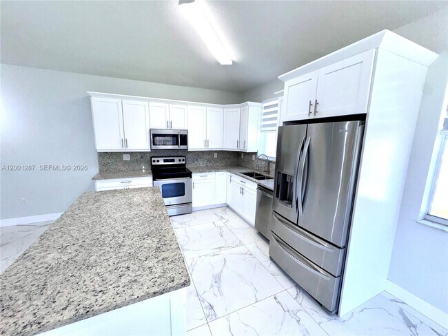 Building Photo - 21405 Ingraham Ave Rd