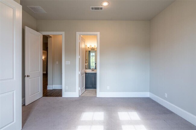 Building Photo - 31226 Shady Arbor Ln