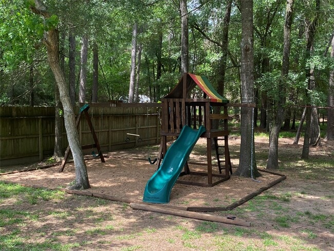 Building Photo - 6018 Sugar Bush Dr