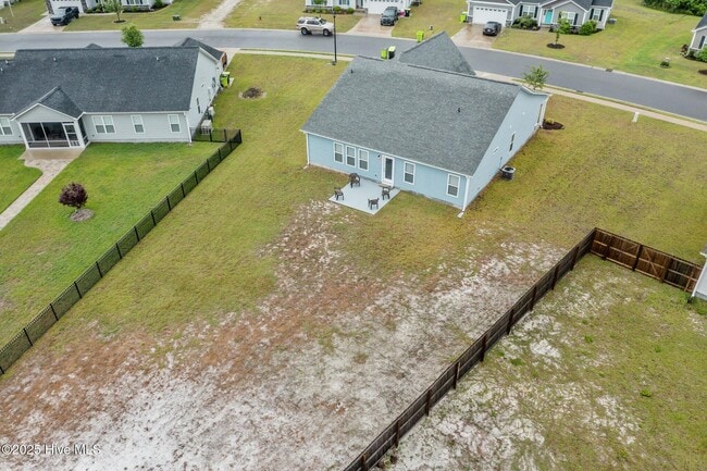 Building Photo - 227 Patriot Dr