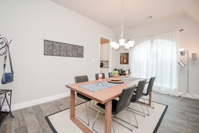 Building Photo - 28431 Asher Falls Ln