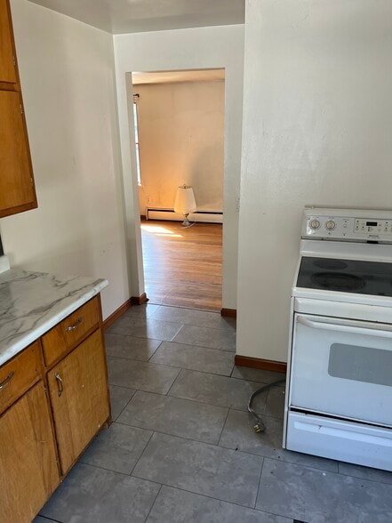 Building Photo - 1801 Loftsgordon Ave