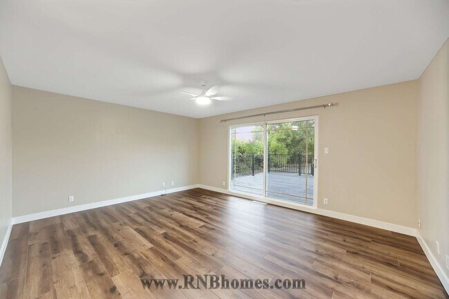 Building Photo - 4305 Whispering Oak Cir