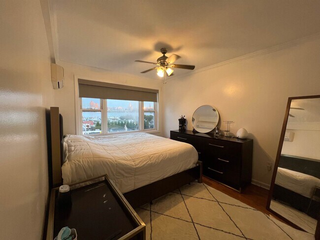 Building Photo - 11 Beverly Pl