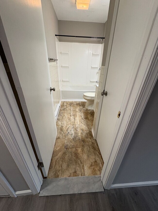 Building Photo - Cute 3 bedrom ranch home in Pococo Farms!