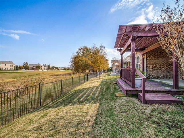 Building Photo - 9744 Water Tree Dr