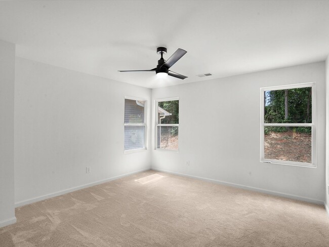 Building Photo - 213 9th Ave SE